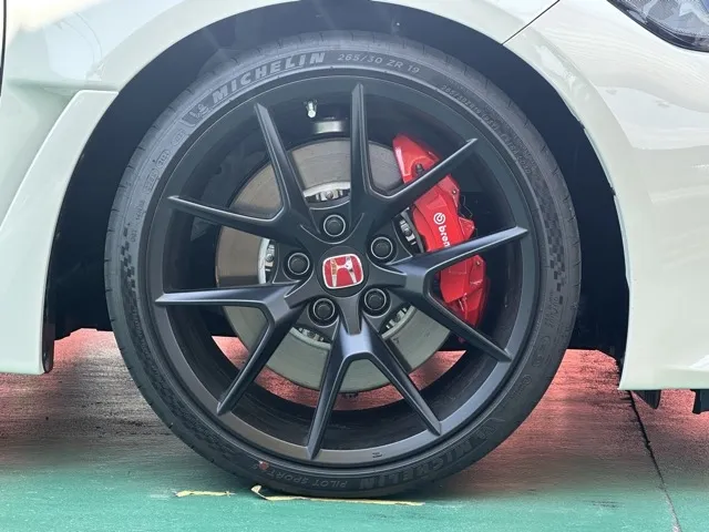 シビック(ホンダ)タイプR登録済未使用車 11