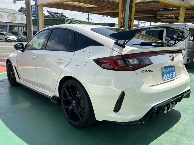 シビック(ホンダ)タイプR登録済未使用車 2
