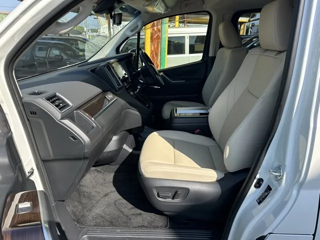 グランエース(トヨタ)G 8人中古車 3
