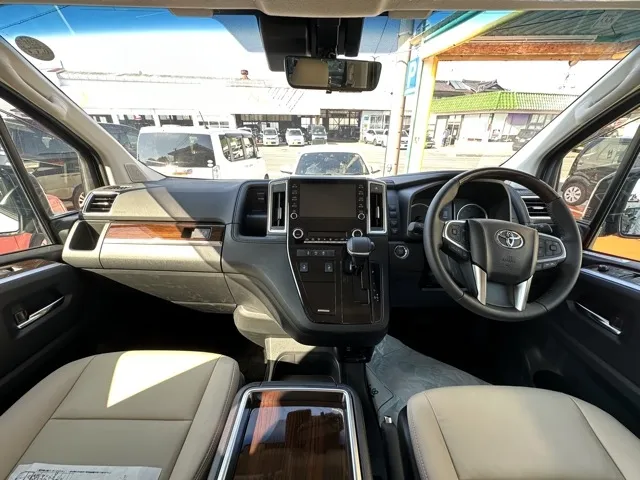 グランエース(トヨタ)G 8人中古車 7