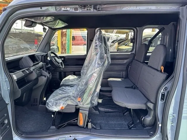 N-VAN(ホンダ)FUNターボ届出済未使用車 4