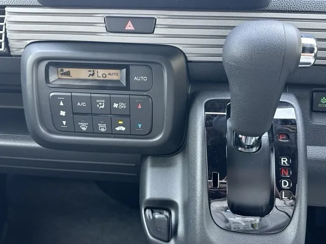 N-VAN(ホンダ)FUNターボ届出済未使用車 15