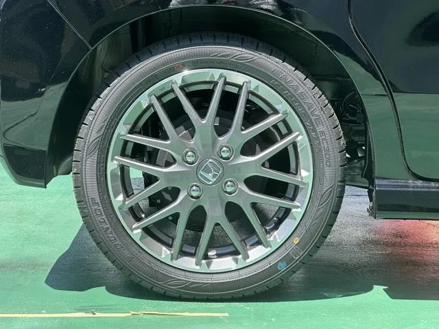 N-BOX(ホンダ)N-BOXカスタムターボ届出済未使用車 13