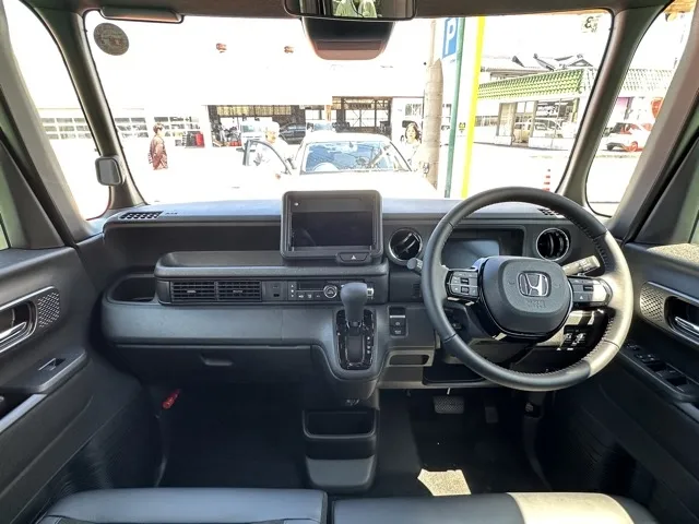 N-BOX(ホンダ)N-BOXカスタムターボ届出済未使用車 5