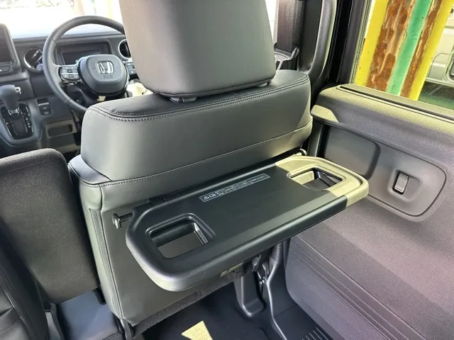 N-BOX(ホンダ)N-BOXカスタムターボ届出済未使用車 8