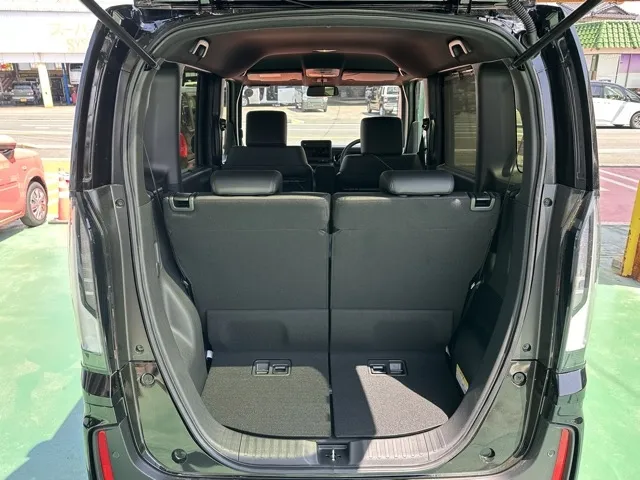 N-BOX(ホンダ)N-BOXカスタムターボ届出済未使用車 10