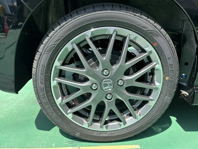 N-BOX(ホンダ)N-BOXカスタムターボ届出済未使用車 13
