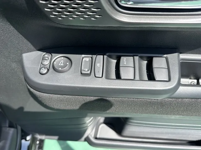 N-BOX(ホンダ)N-BOXカスタムターボ届出済未使用車 14