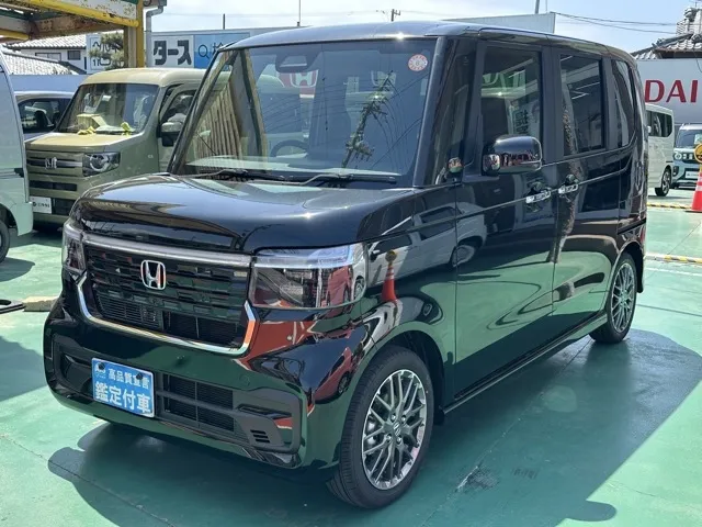 N-BOX(ホンダ)N-BOXカスタムターボ届出済未使用車 1