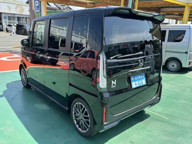 N-BOX(ホンダ)N-BOXカスタムターボ届出済未使用車 2