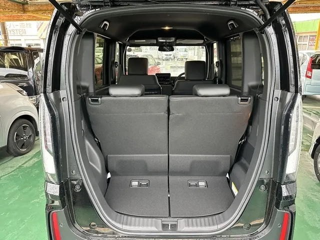 N-BOX(ホンダ)N-BOXカスタムターボ届出済未使用車 10
