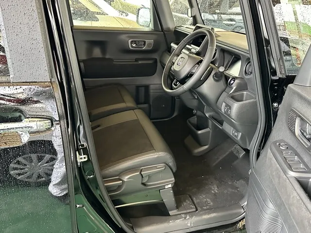 N-BOX(ホンダ)N-BOXカスタムターボ届出済未使用車 15