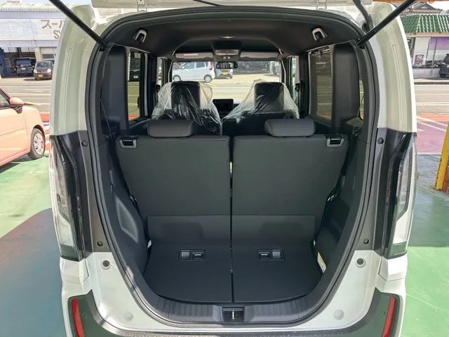 N-BOX(ホンダ)N-BOXカスタム届出済未使用車 9