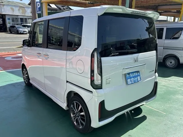 N-BOX(ホンダ)N-BOXカスタム届出済未使用車 2