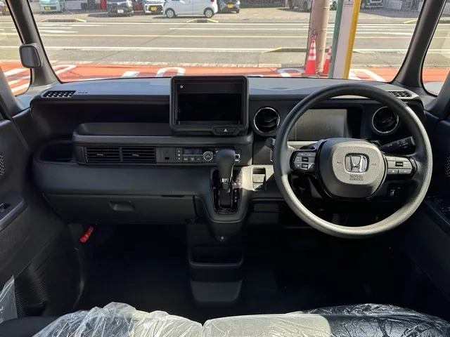 N-BOX(ホンダ)N-BOXカスタム届出済未使用車 6