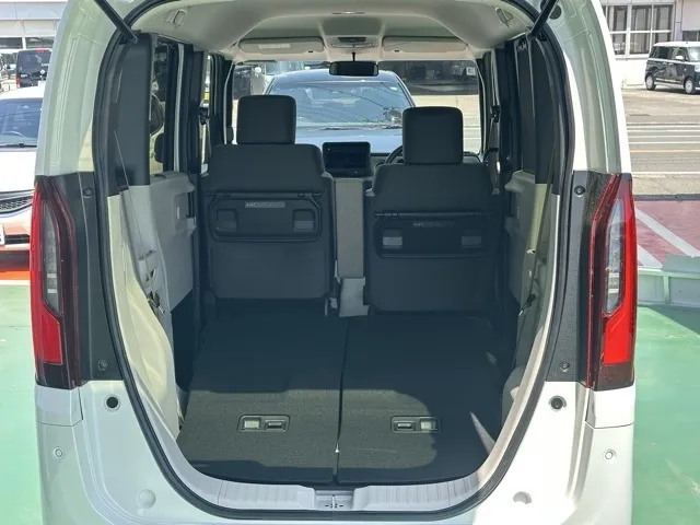 N-BOX(ホンダ)N-BOX コンフォートＰ届出済未使用車 10