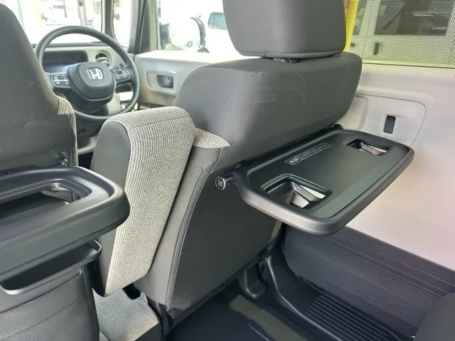 N-BOX(ホンダ)N-BOX コンフォートＰ届出済未使用車 6