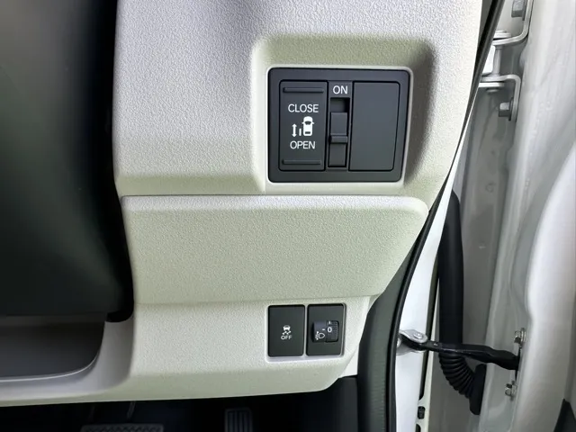 N-BOX(ホンダ)N-BOX届出済未使用車 11
