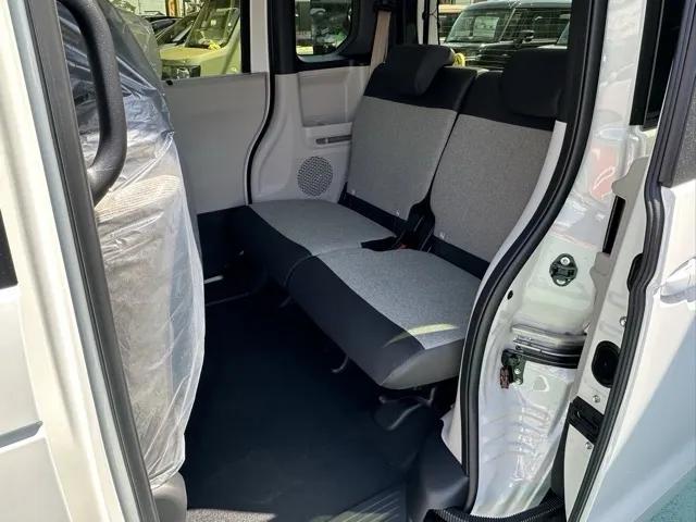 N-BOX(ホンダ)N-BOX届出済未使用車 4