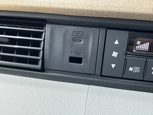 N-BOX(ホンダ)N-BOX届出済未使用車 15