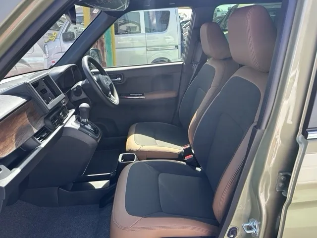 N-ONE(ホンダ)オリジナル スタイルプラスアーバン届出済未使用車 3