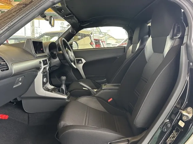 コペン(ダイハツ)セロ届出済未使用車 3