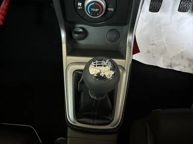 コペン(ダイハツ)セロ届出済未使用車 8