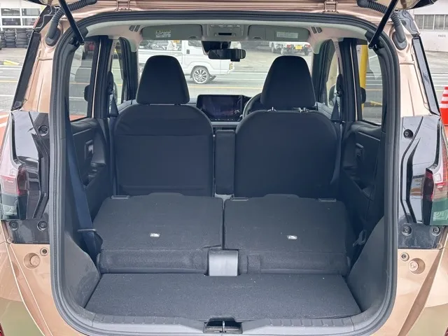 サクラ(ニッサン)G中古車 10