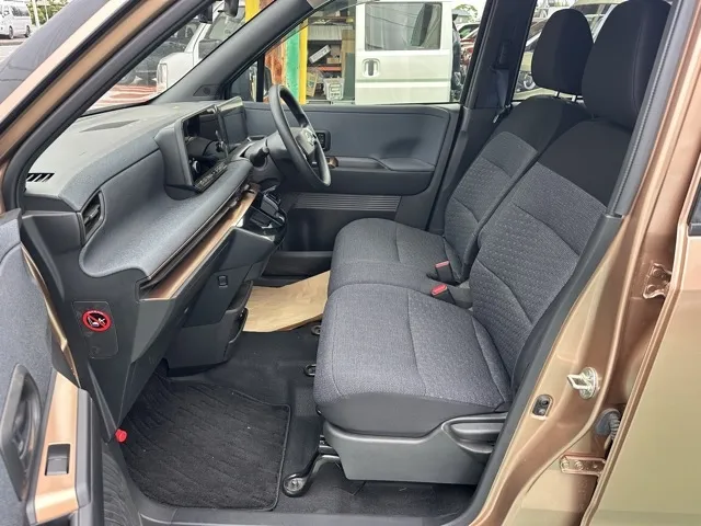 サクラ(ニッサン)G中古車 3