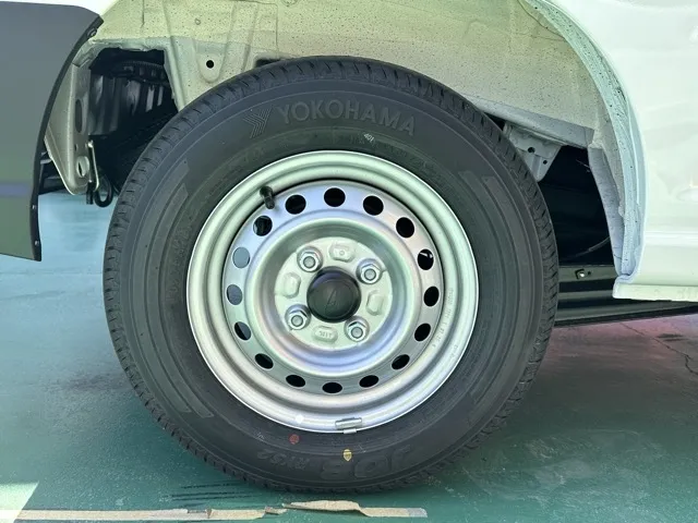 ハイゼット(ダイハツ)デラックス AT届出済未使用車 12