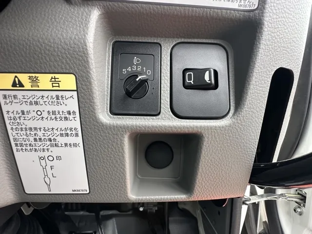 キャンター(三菱)３ｔ ローダースライドダンプ登録済未使用車 16