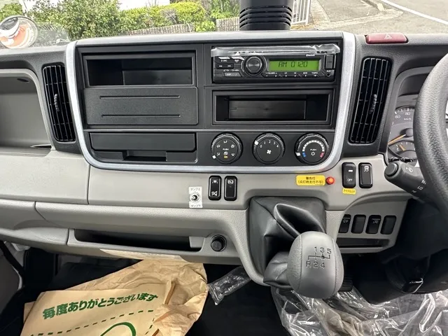 キャンター(三菱)３ｔ ローダースライドダンプ登録済未使用車 20