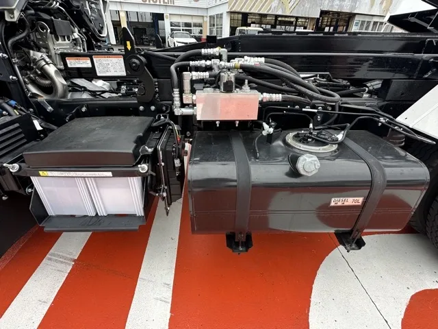 キャンター(三菱)３ｔ ローダースライドダンプ登録済未使用車 4