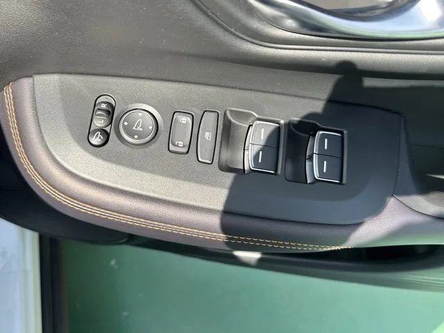 ZR-V(ホンダ)e：HEV X中古車 12