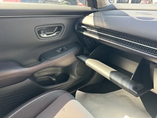 ZR-V(ホンダ)e：HEV X中古車 23