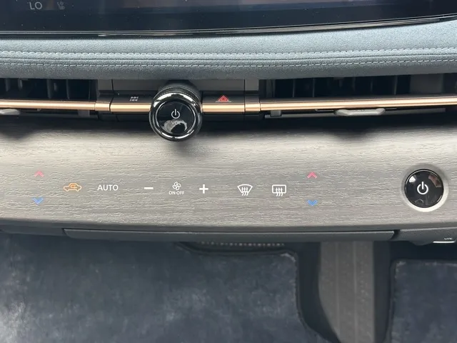 アリア(ニッサン)B6中古車 14