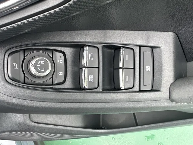 クロストレック(スバル)リミテッド 4WD中古車 12