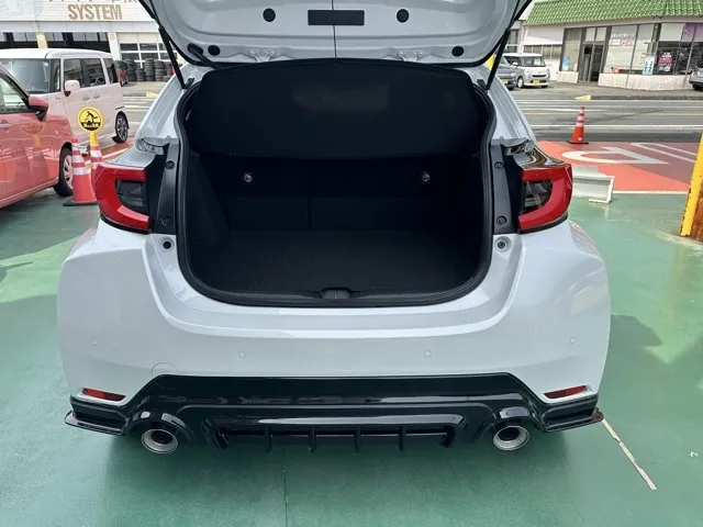 GRヤリス(トヨタ)RZ ハイパフォーマンス ４WD 6MT登録済未使用車 7