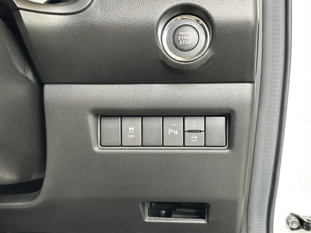 スイフト(スズキ)ベースグレード　セーフティパッケージ 全方位カメラ MT中古車 15