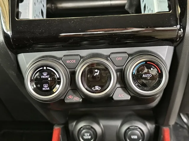 スイフト(スズキ)ベースグレード　セーフティパッケージ 全方位カメラ MT中古車 18