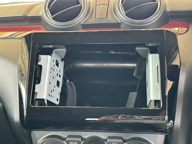 スイフト(スズキ)ベースグレード　セーフティパッケージ 全方位カメラ MT中古車 19