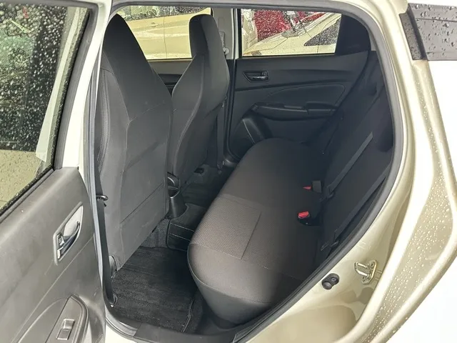 スイフト(スズキ)ベースグレード　セーフティパッケージ 全方位カメラ MT中古車 4