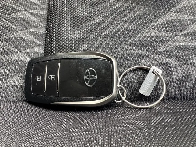 GRヤリス(トヨタ)RS AT中古車 26