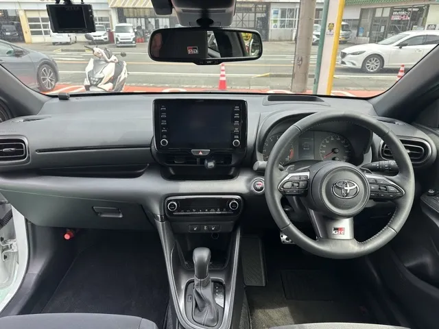 GRヤリス(トヨタ)RS AT中古車 5