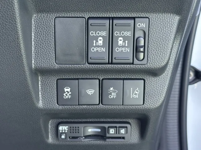 フリード(ホンダ)G Sパッケージ中古車 12