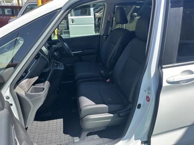 フリード(ホンダ)G Sパッケージ中古車 3