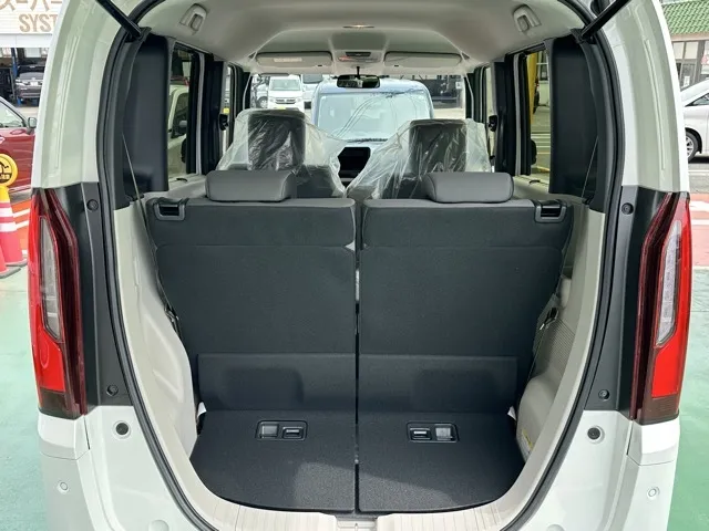 N-BOX(ホンダ)N-BOX コンフォートＰ届出済未使用車 10