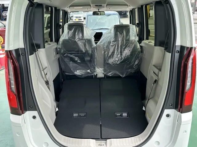 N-BOX(ホンダ)N-BOX コンフォートＰ届出済未使用車 11