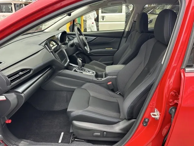レヴォーグ(スバル)GT-H中古車 3