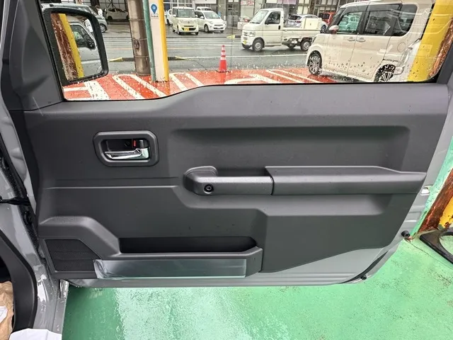 ジムニー(スズキ)XC ＡＴ車届出済未使用車 11
